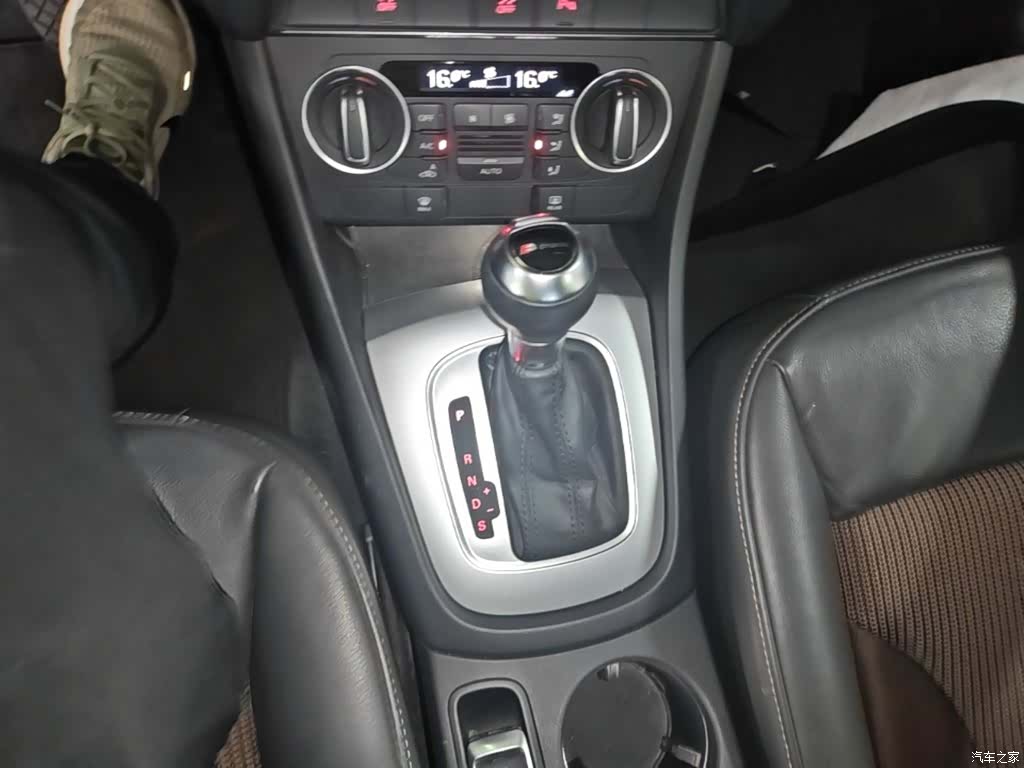 Audi Q3, 2016 14
