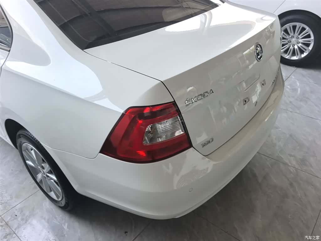 Skoda Rapid, 2017 все фото