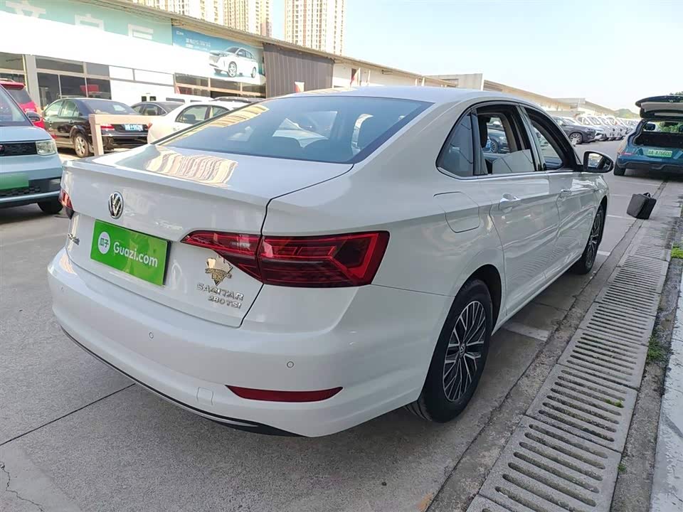 Volkswagen Sagitar
