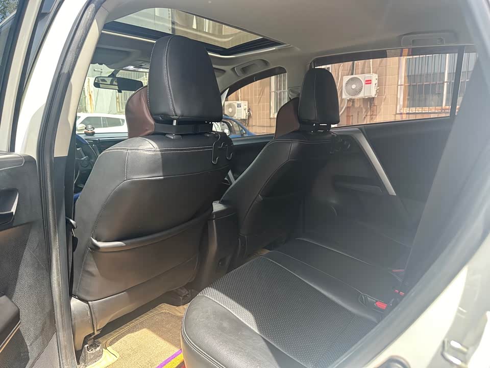Toyota RAV4 Rongfang