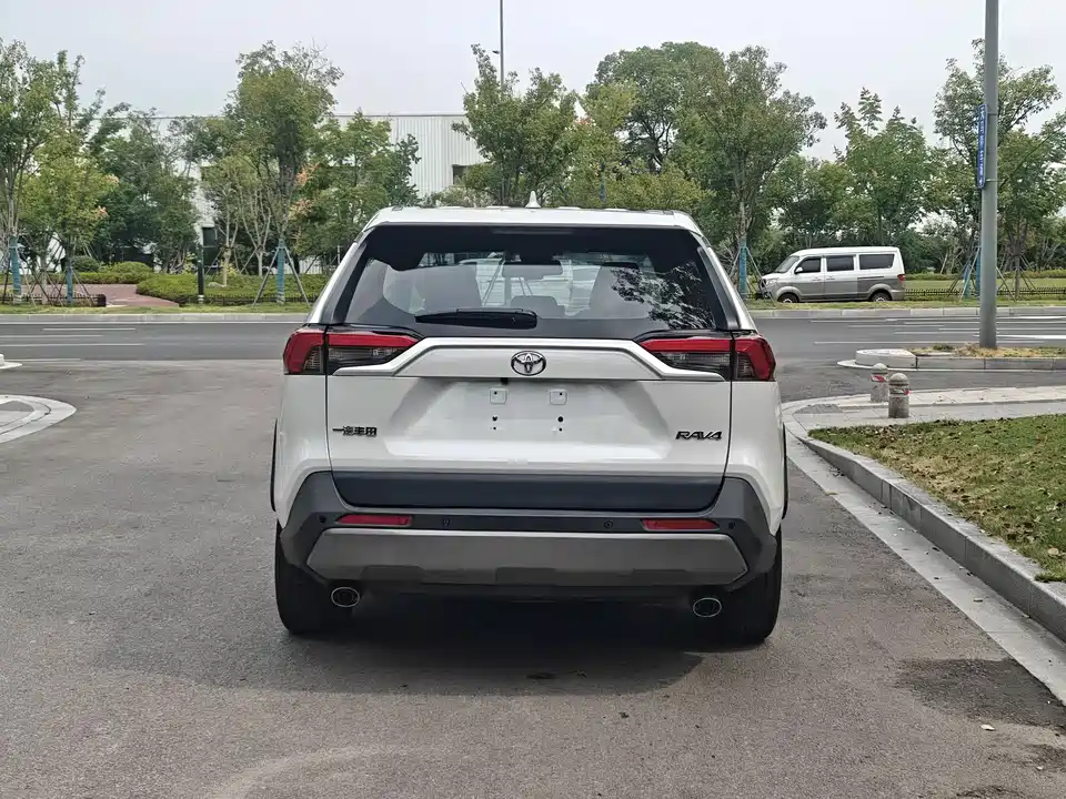 Toyota RAV4 Rongfang