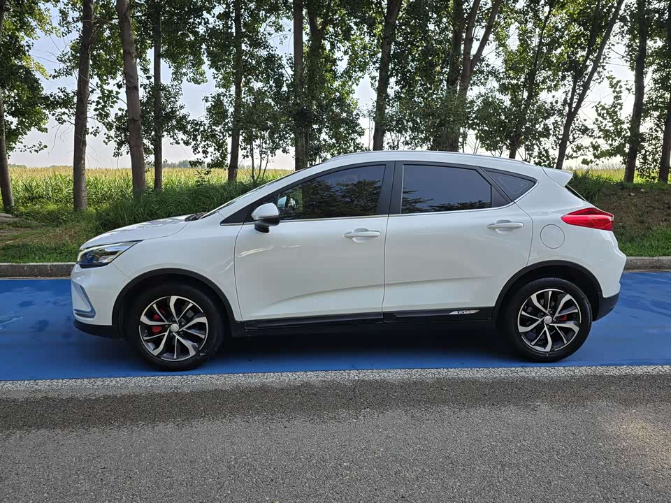 Geely Emgrand GS