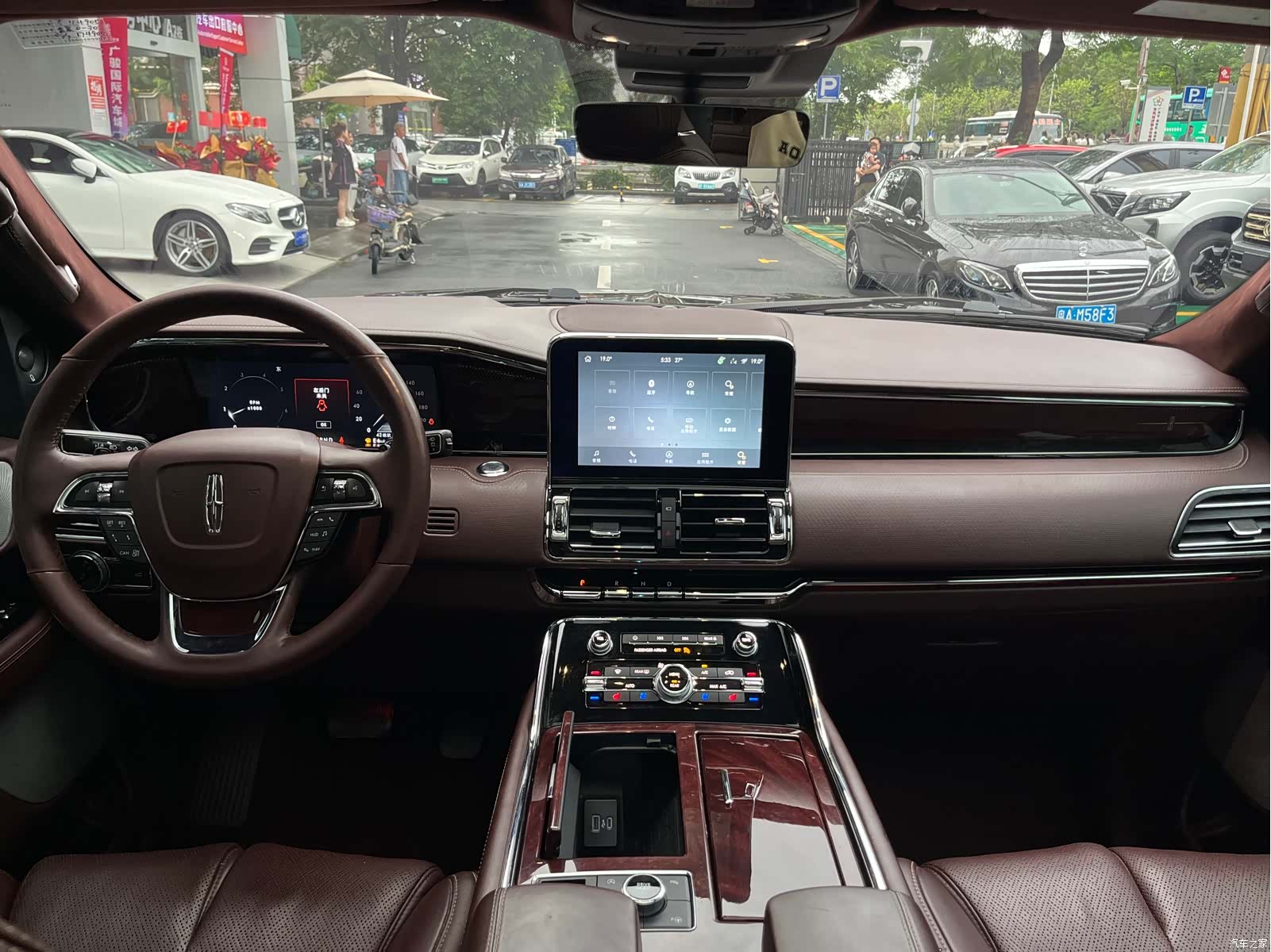 Lincoln Navigator, 2021 15