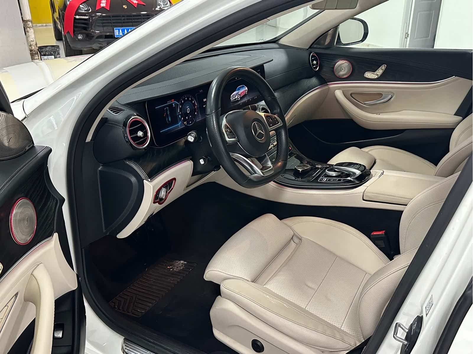 Mercedes-Benz E-Class, 2018 4
