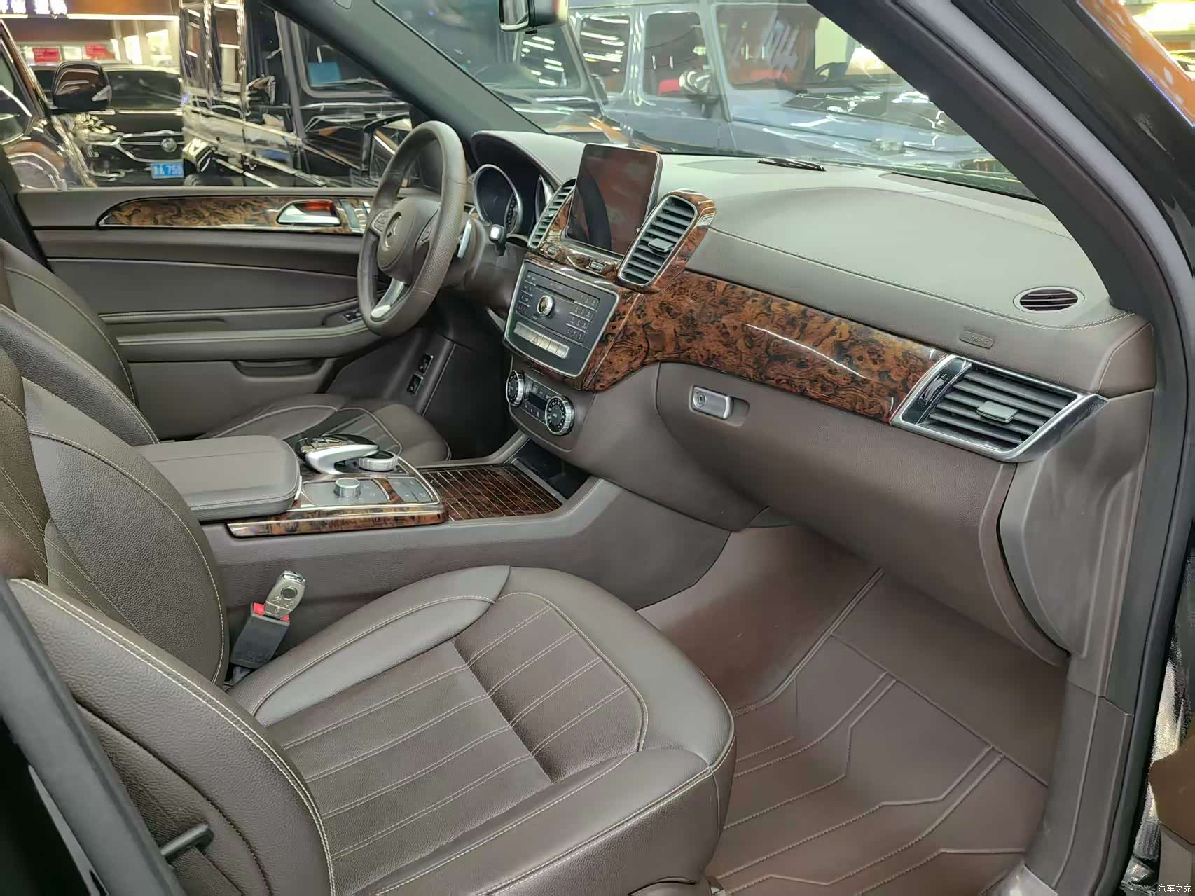 Mercedes-Benz GLS, 2018 все фото