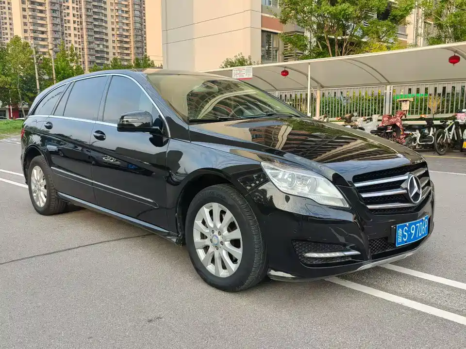 Mercedes-Benz R-class