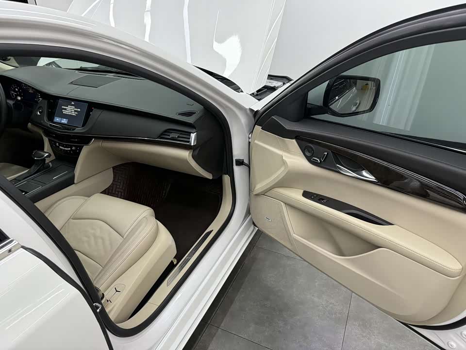 Cadillac CT6