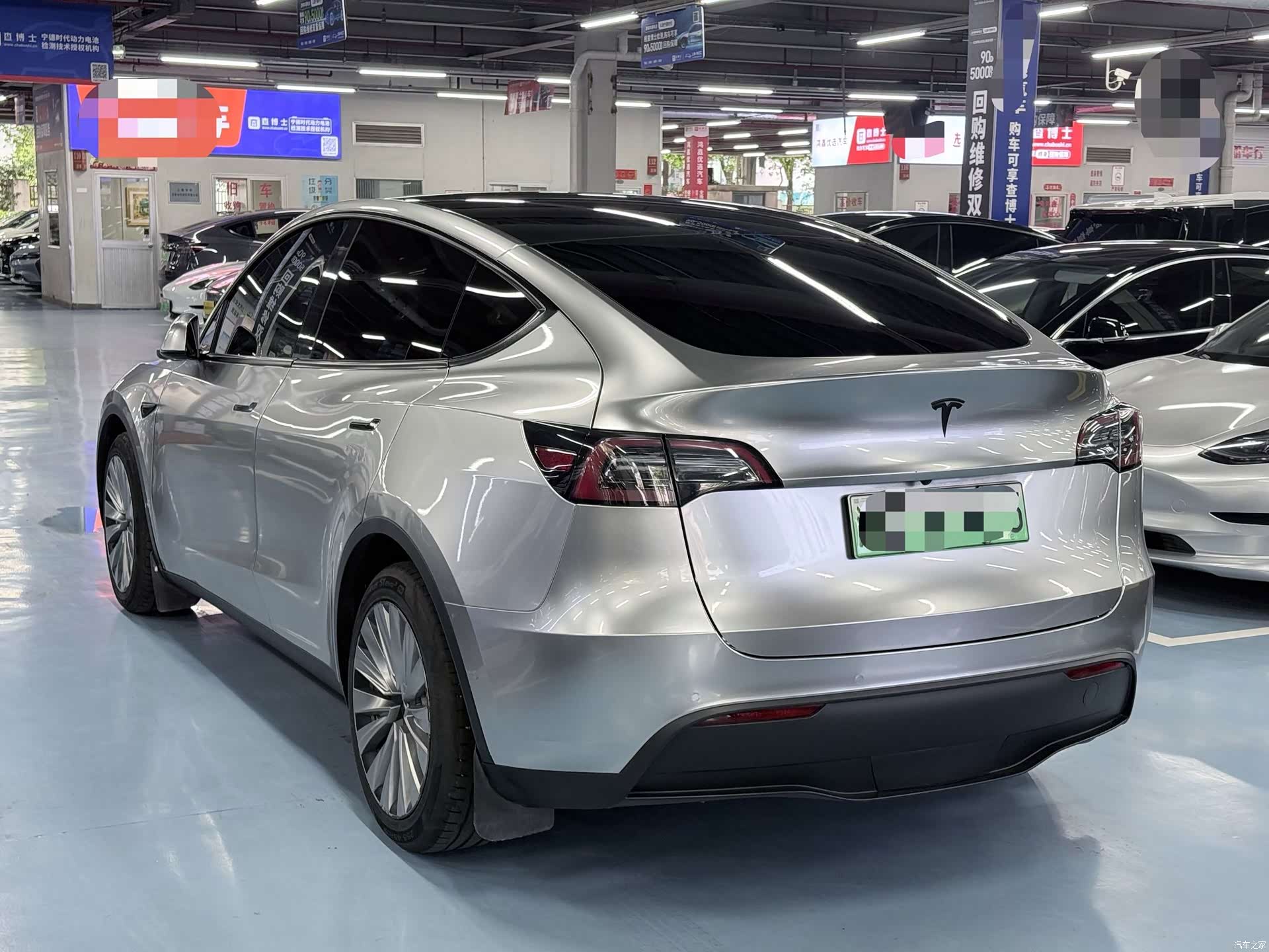 Tesla Model Y, 2023 6