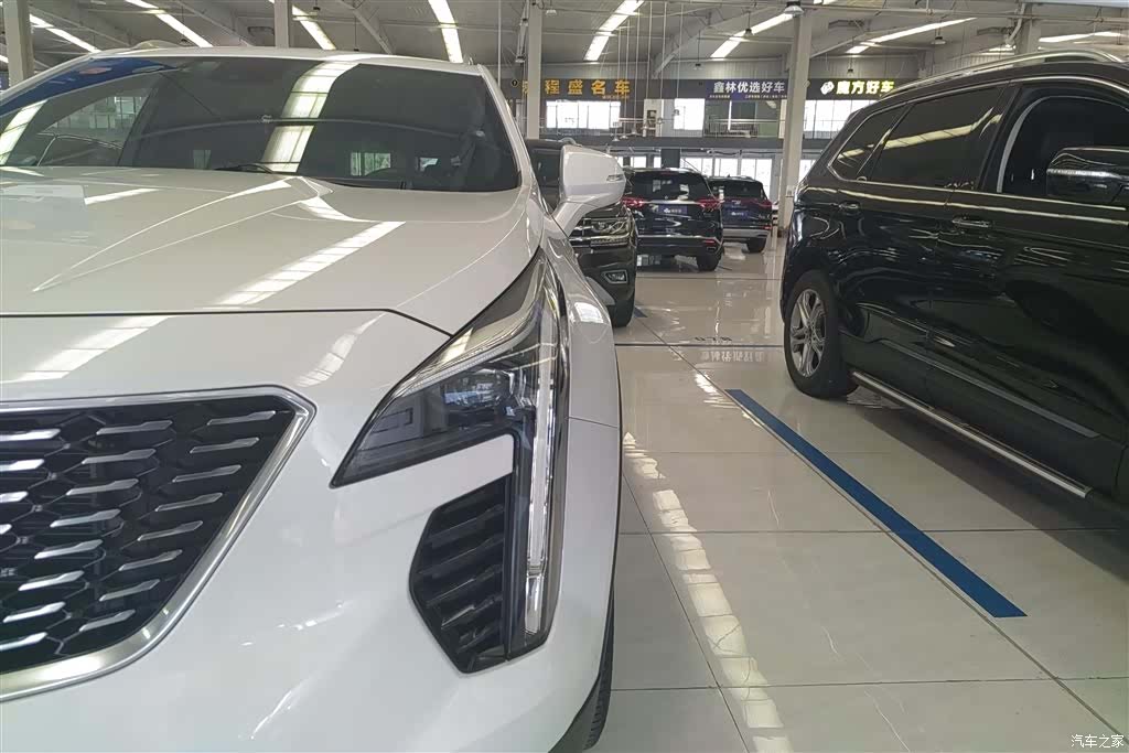 Cadillac XT4, 2019 все фото