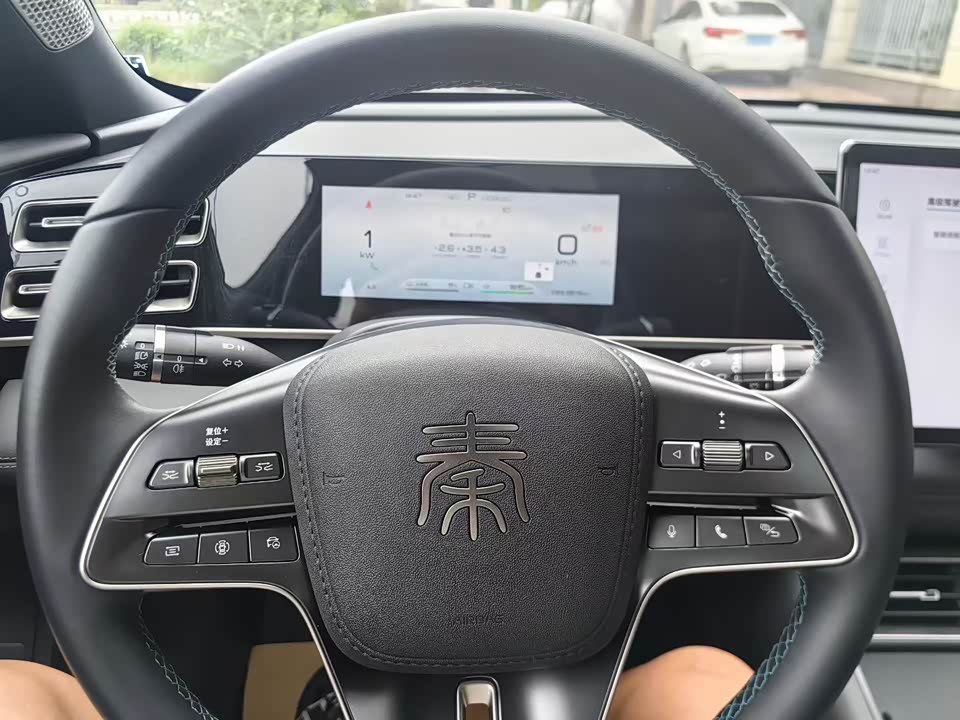 BYD Qin L