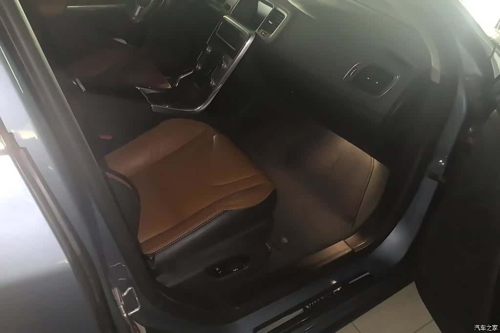 Volvo V60, 2018 8