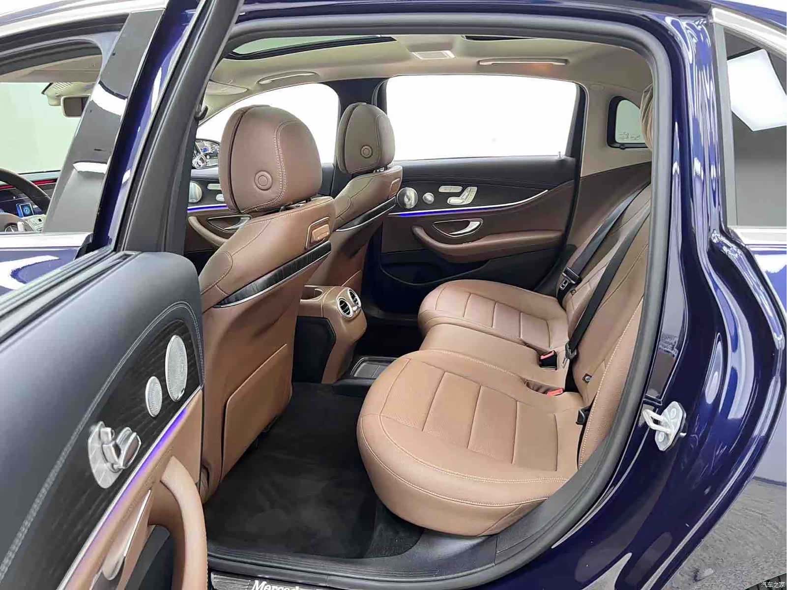Mercedes-Benz E-Class, 2020 10