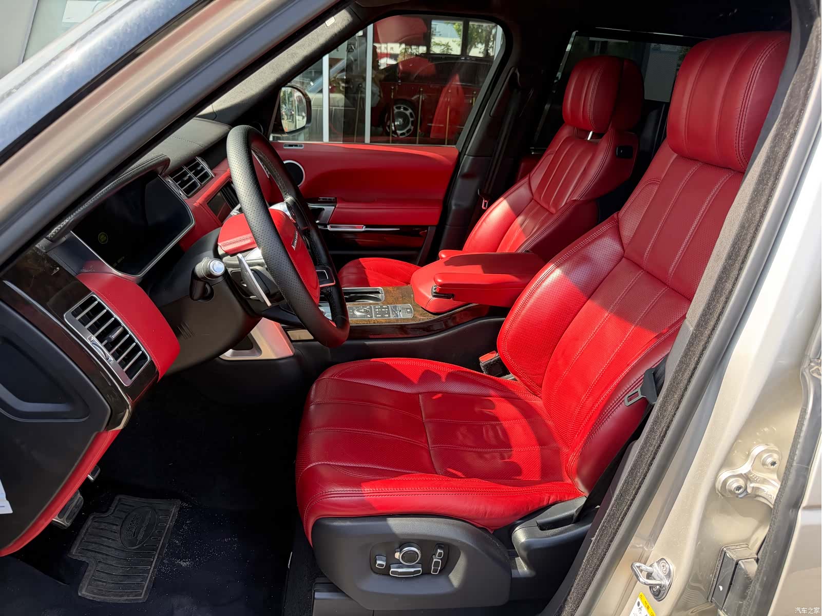 Land Rover Range Rover, 2018 все фото