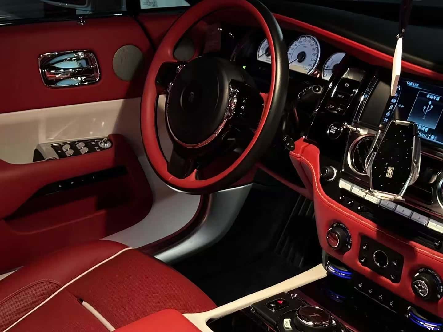 Rolls-Royce Wraith, 2019 4