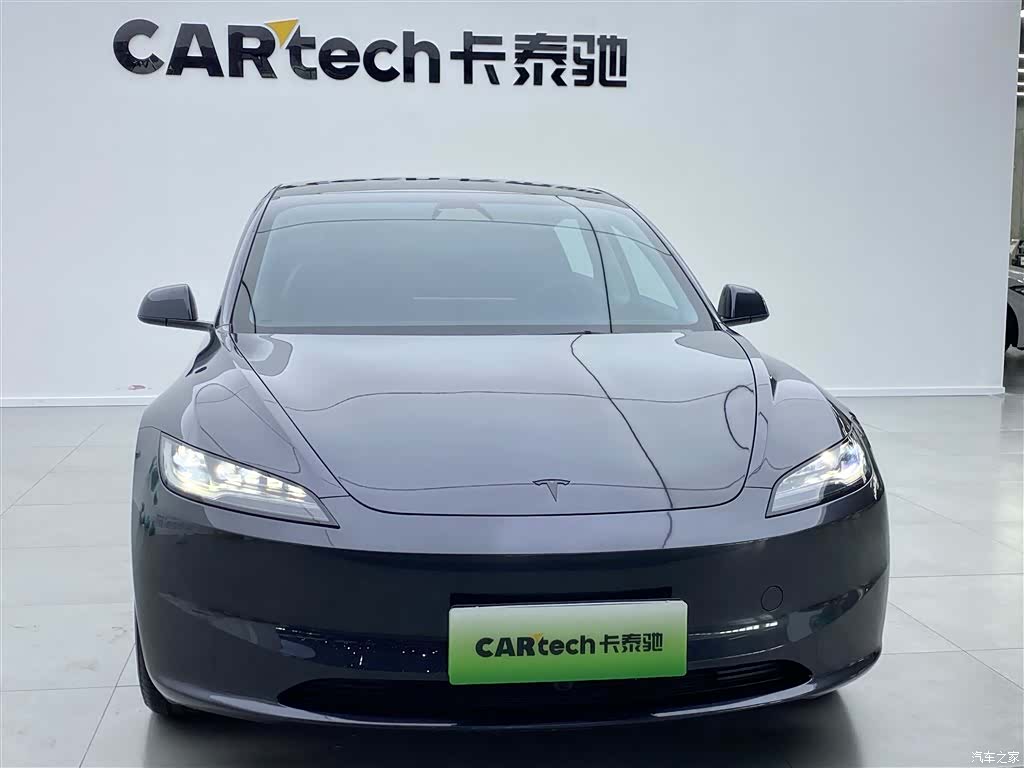 Tesla Model 3, 2025 31