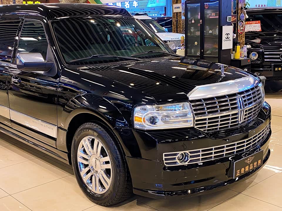Lincoln Navigator