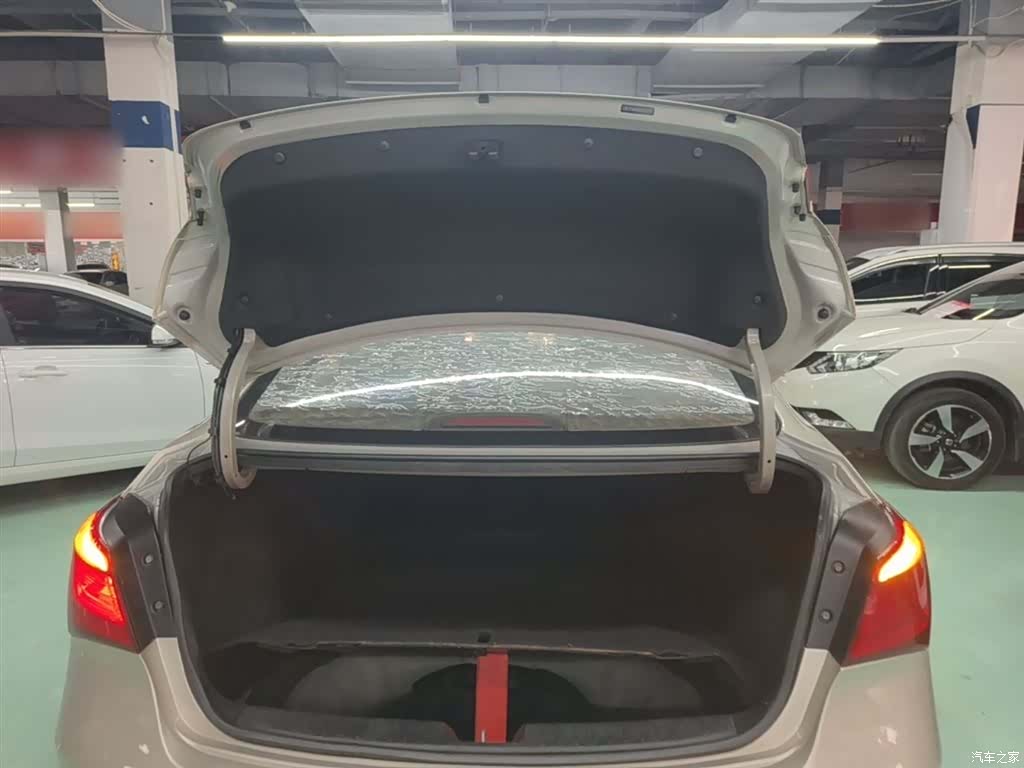 Hyundai GLS, 2016 19
