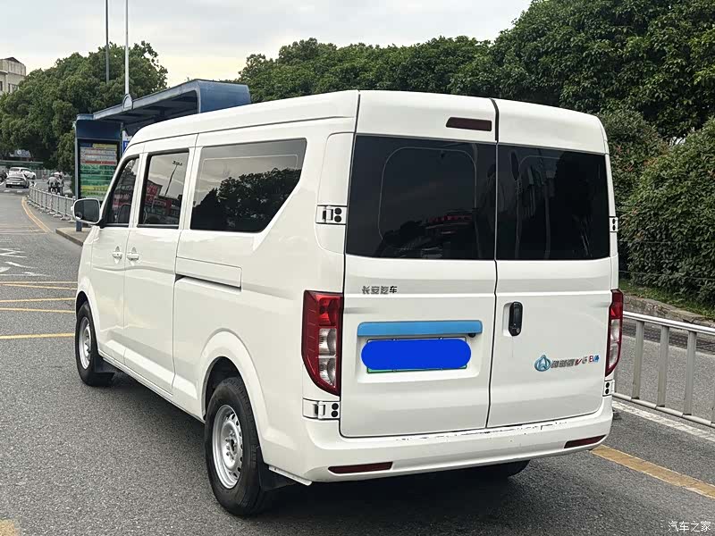Changan V5, 2025 4