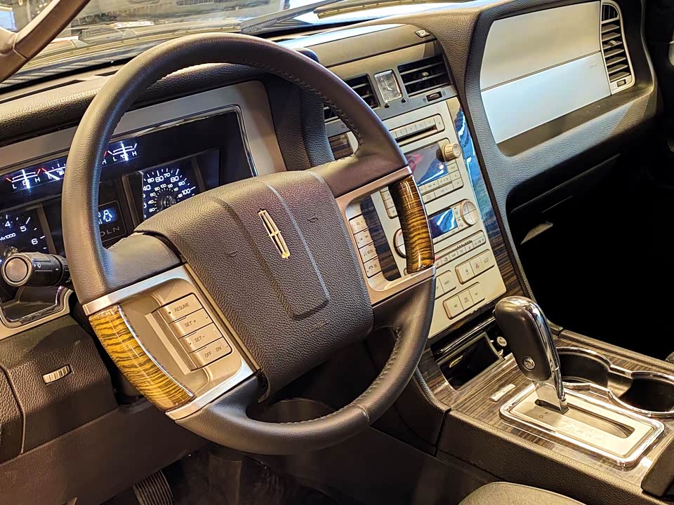 Lincoln Navigator