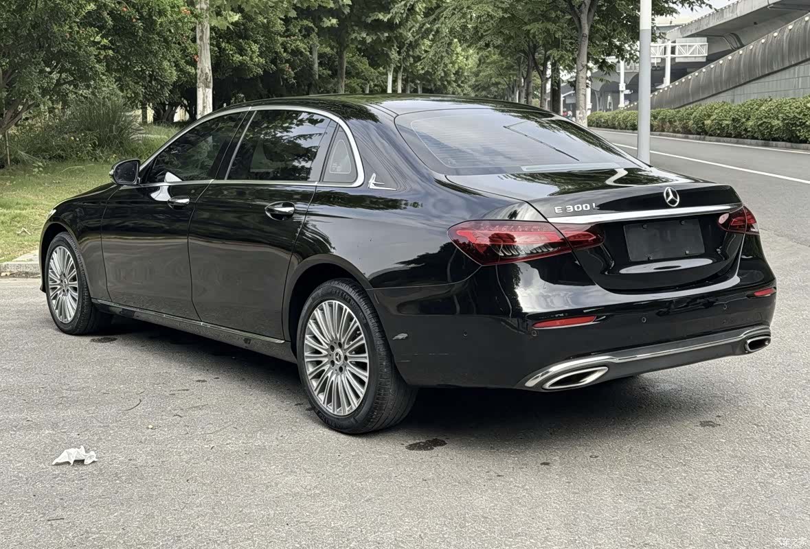 Mercedes-Benz E-Class, 2022 9