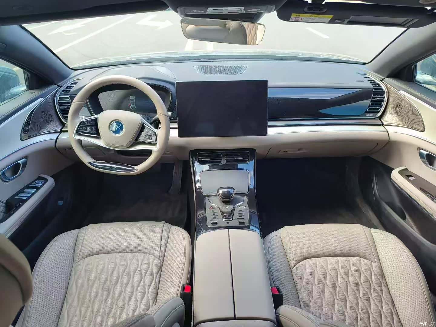 BYD Han, 2024 все фото