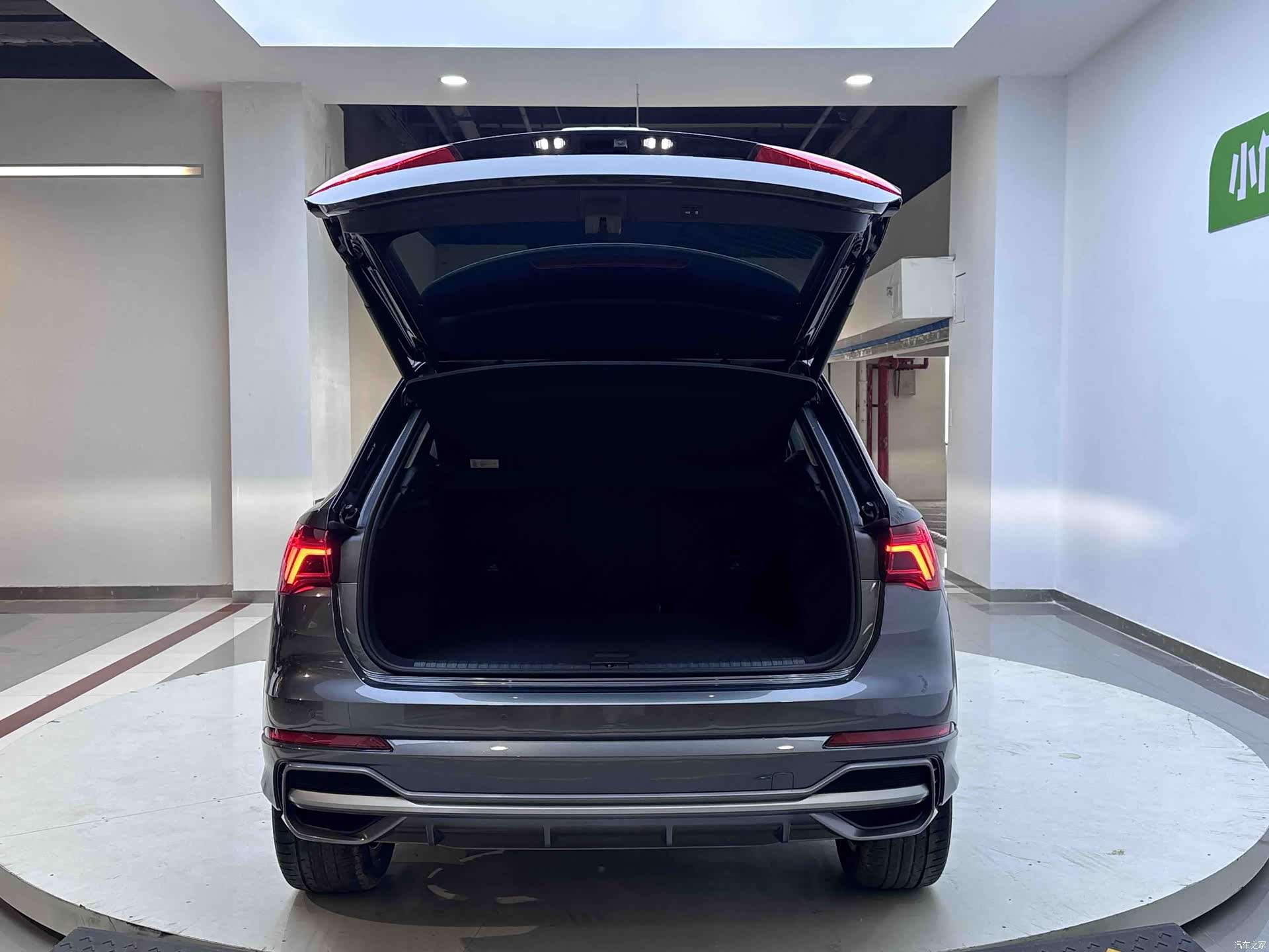 Audi Q3, 2023 18