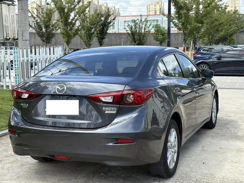 Mazda 3 Angkesaila