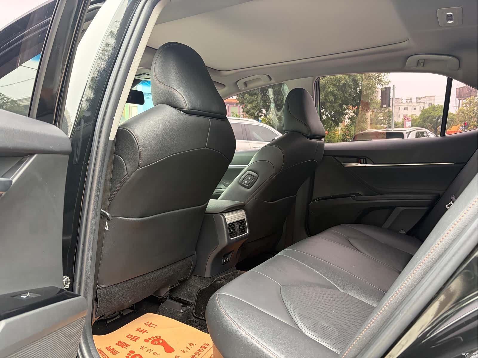 Toyota Camry, 2020 7