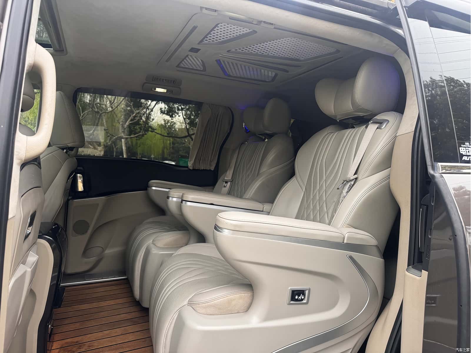Buick GL8, 2018 7