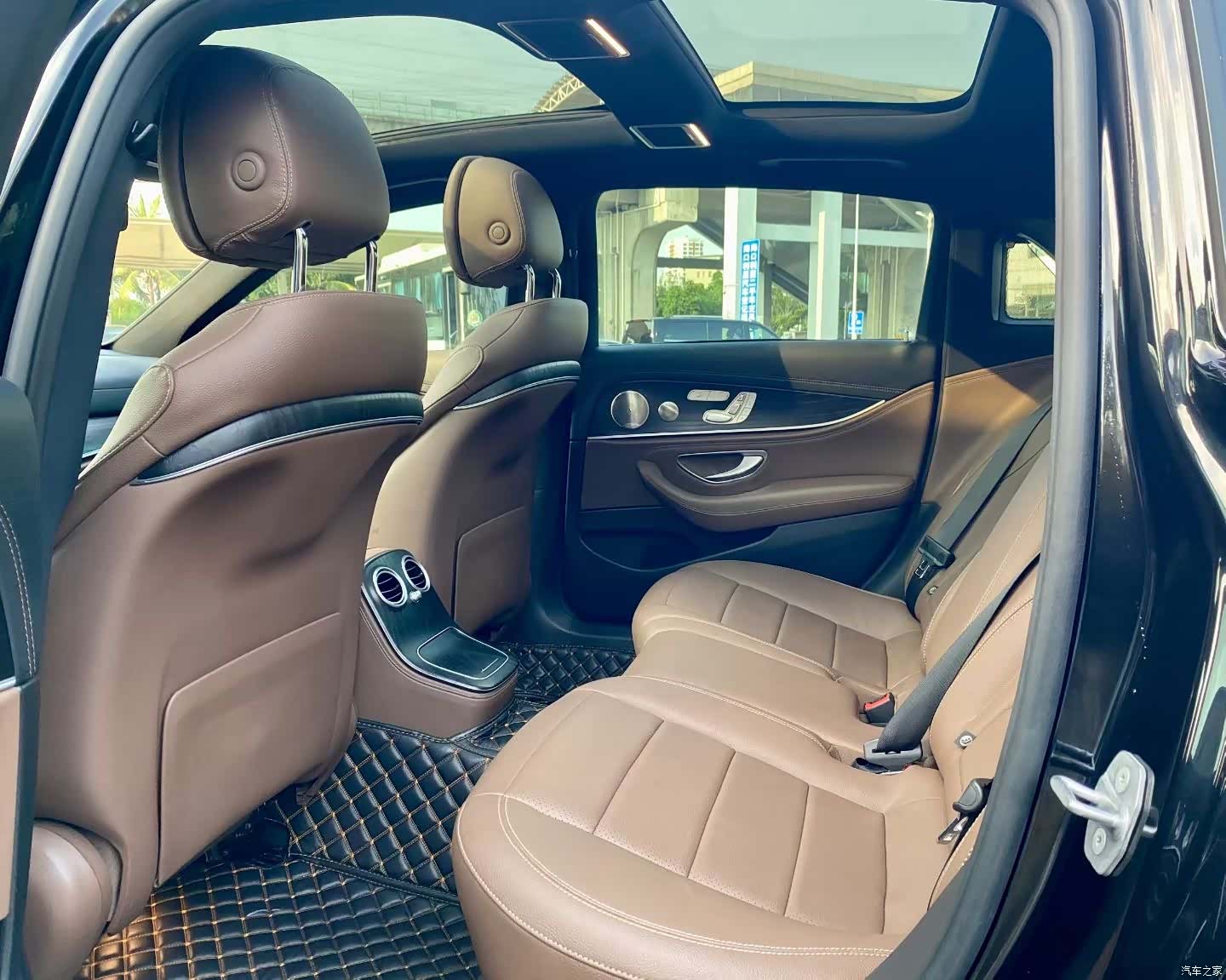 Mercedes-Benz E-Class, 2023 7