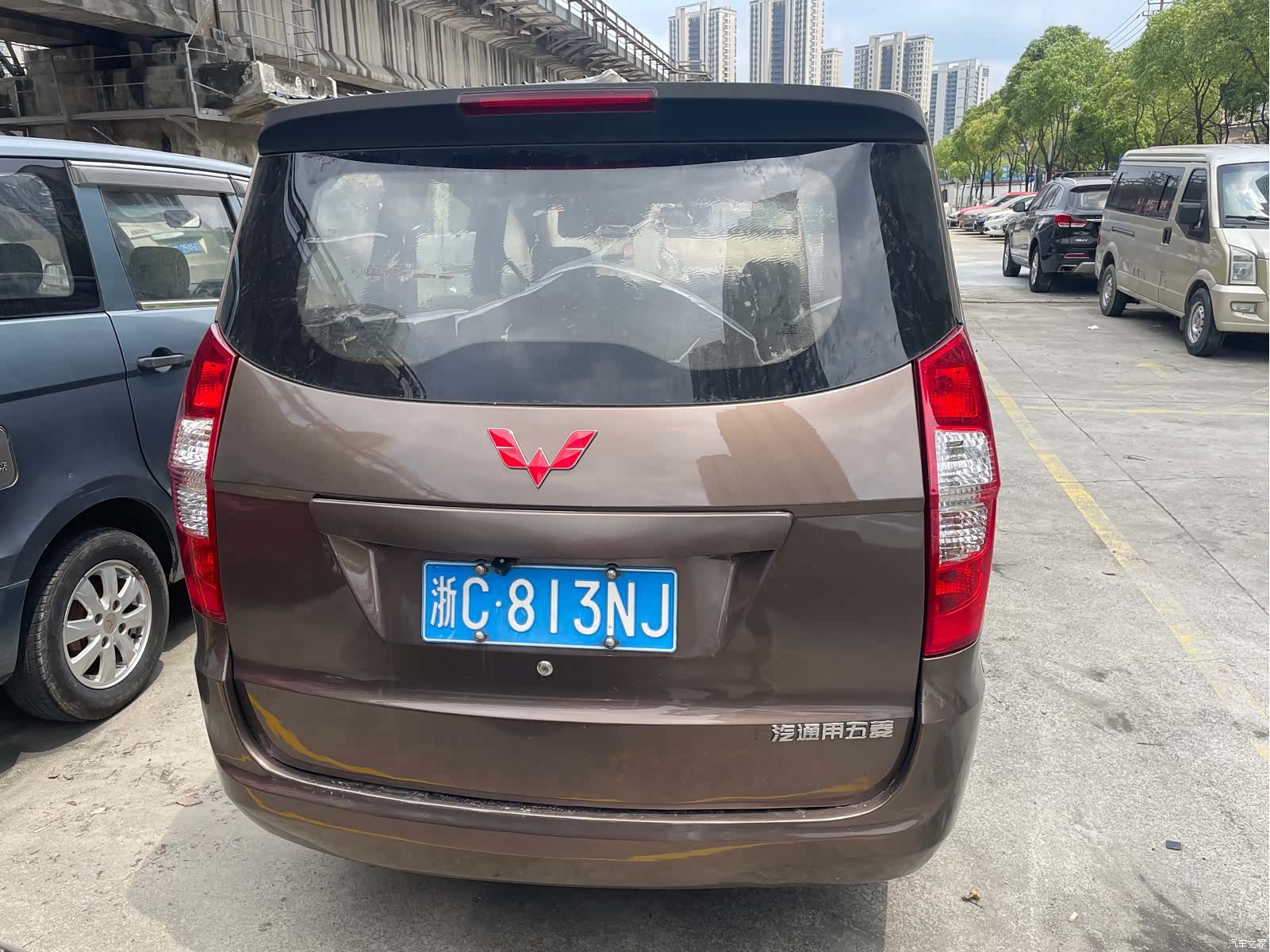 Wuling Hongguang, 2017 все фото