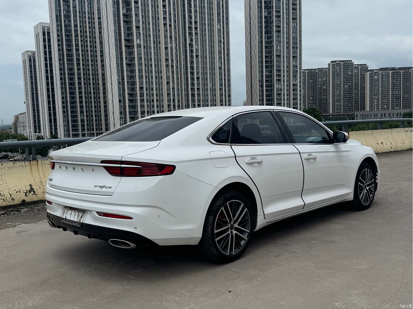 Geely Preface, 2022 14