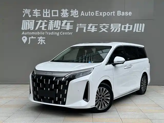 BYD M9 2025 — купить из Китая под заказ