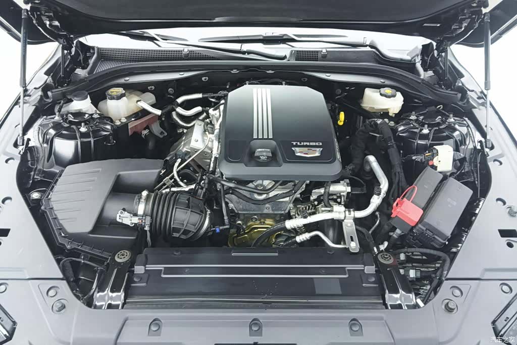 Cadillac CT5, 2025 10