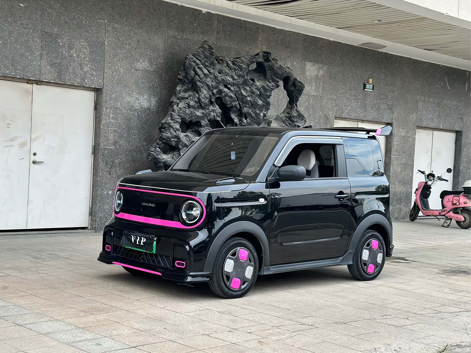 Geely Panda, 2025 1