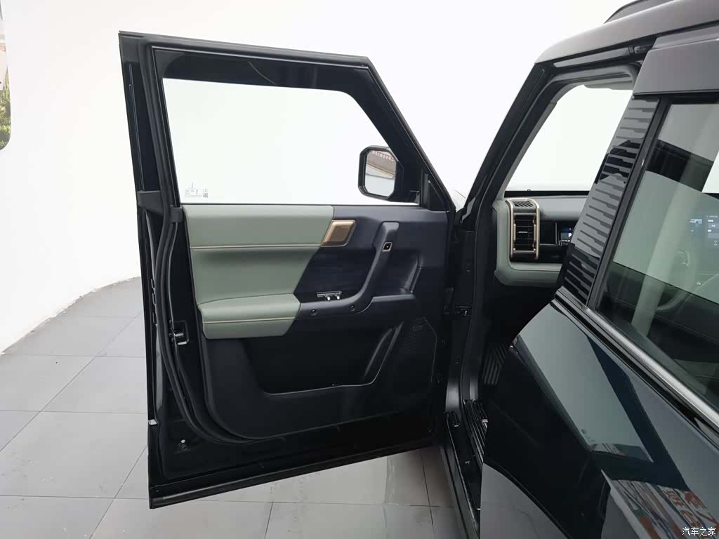 Chery iCAR, 2024 8