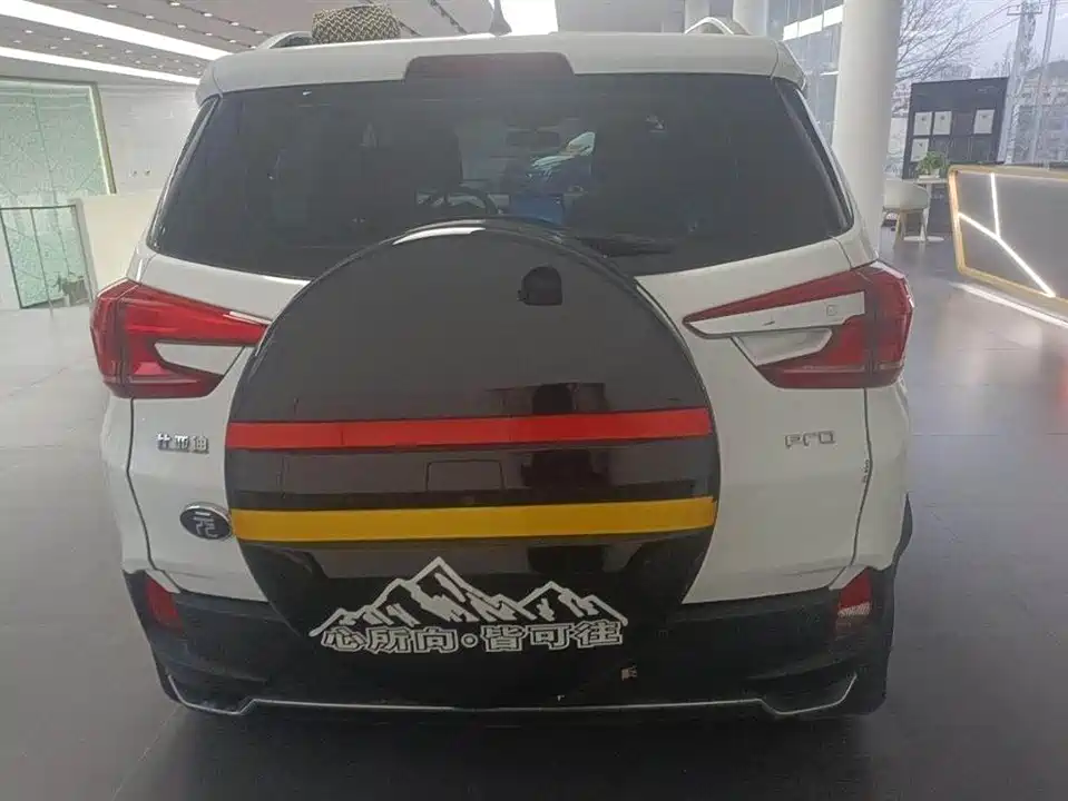 BYD Yuan Pro BYD Yuan Pro