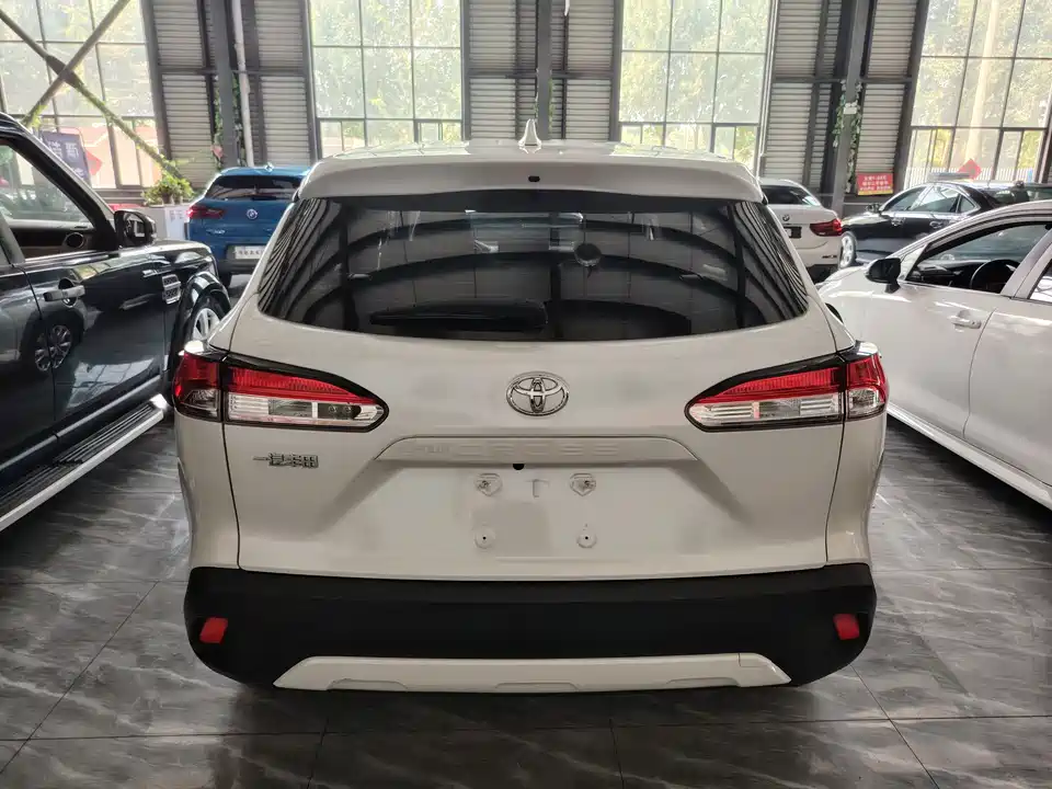 Toyota Corolla Sharp amplifier