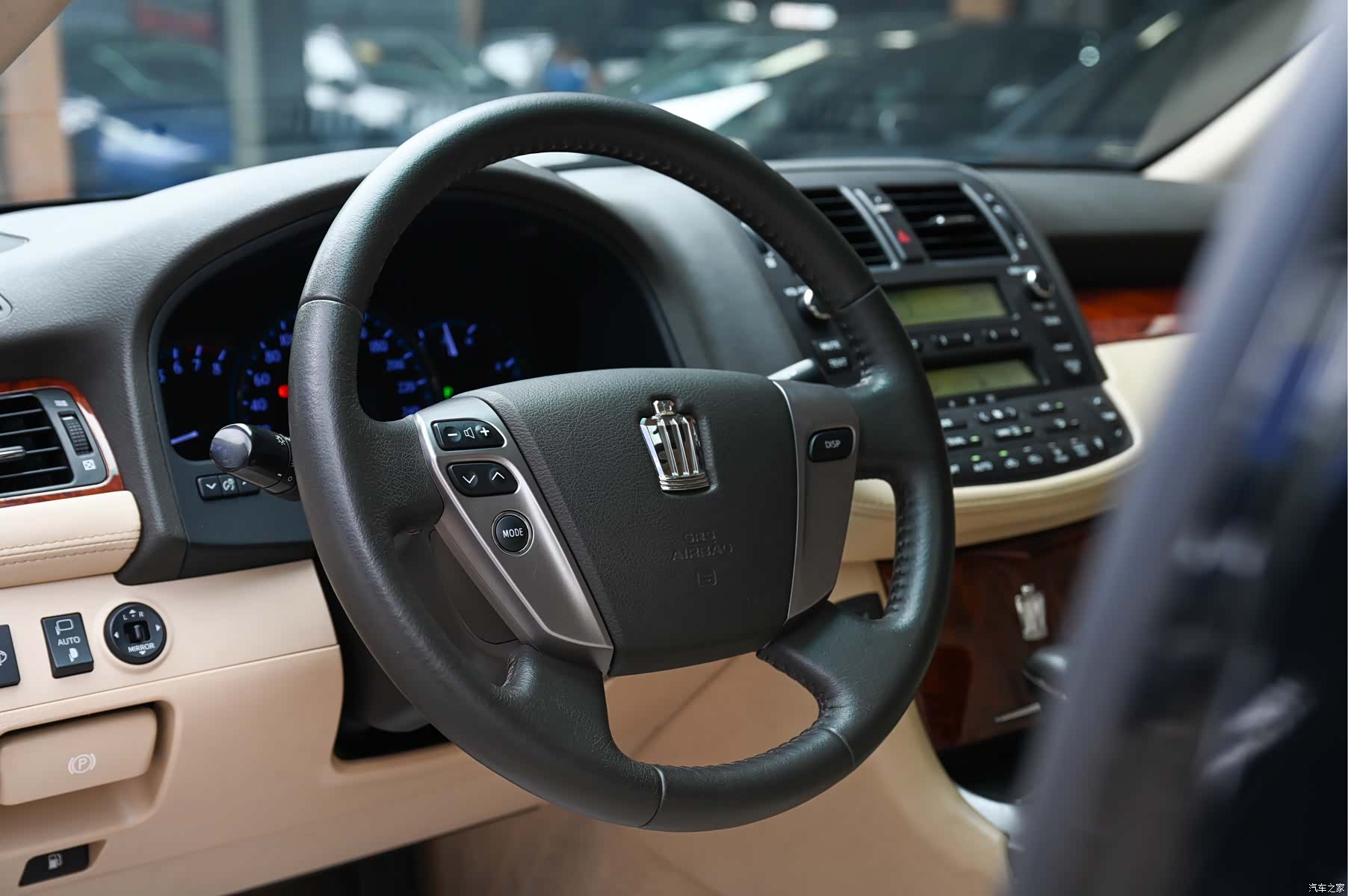 Toyota Crown, 2014 8