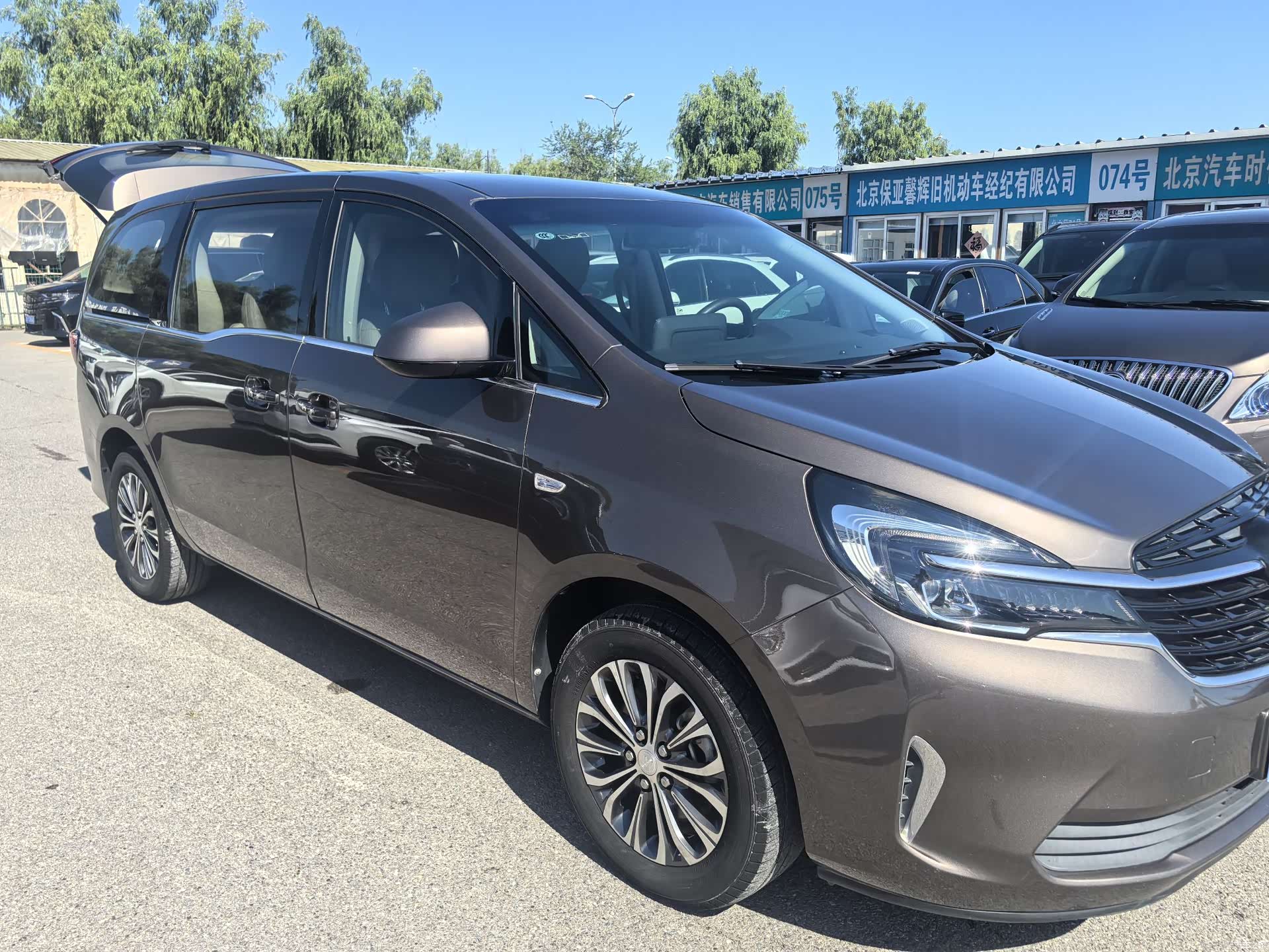 Buick GL8, 2022 6