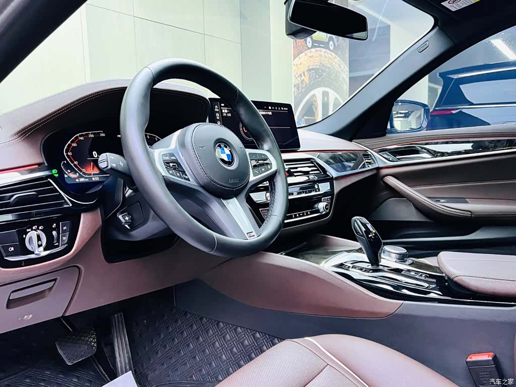 BMW 5 Series, 2022 8