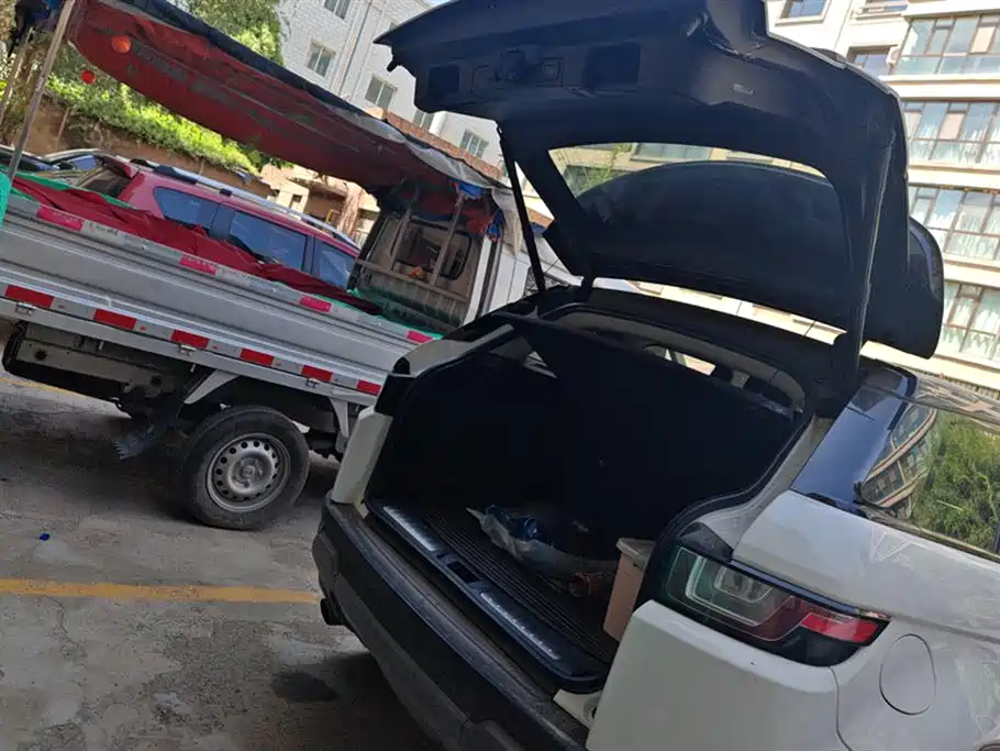 Land Rover Range Rover Aurora