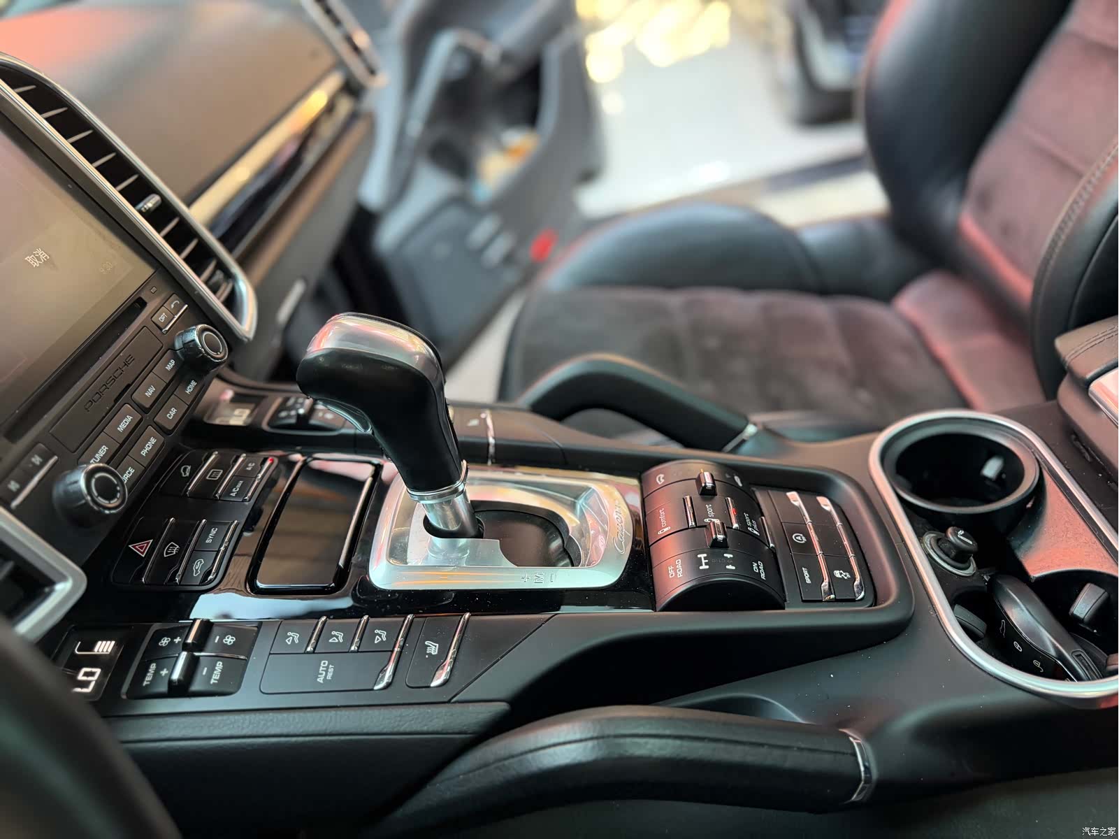 Porsche Cayenne, 2016 11