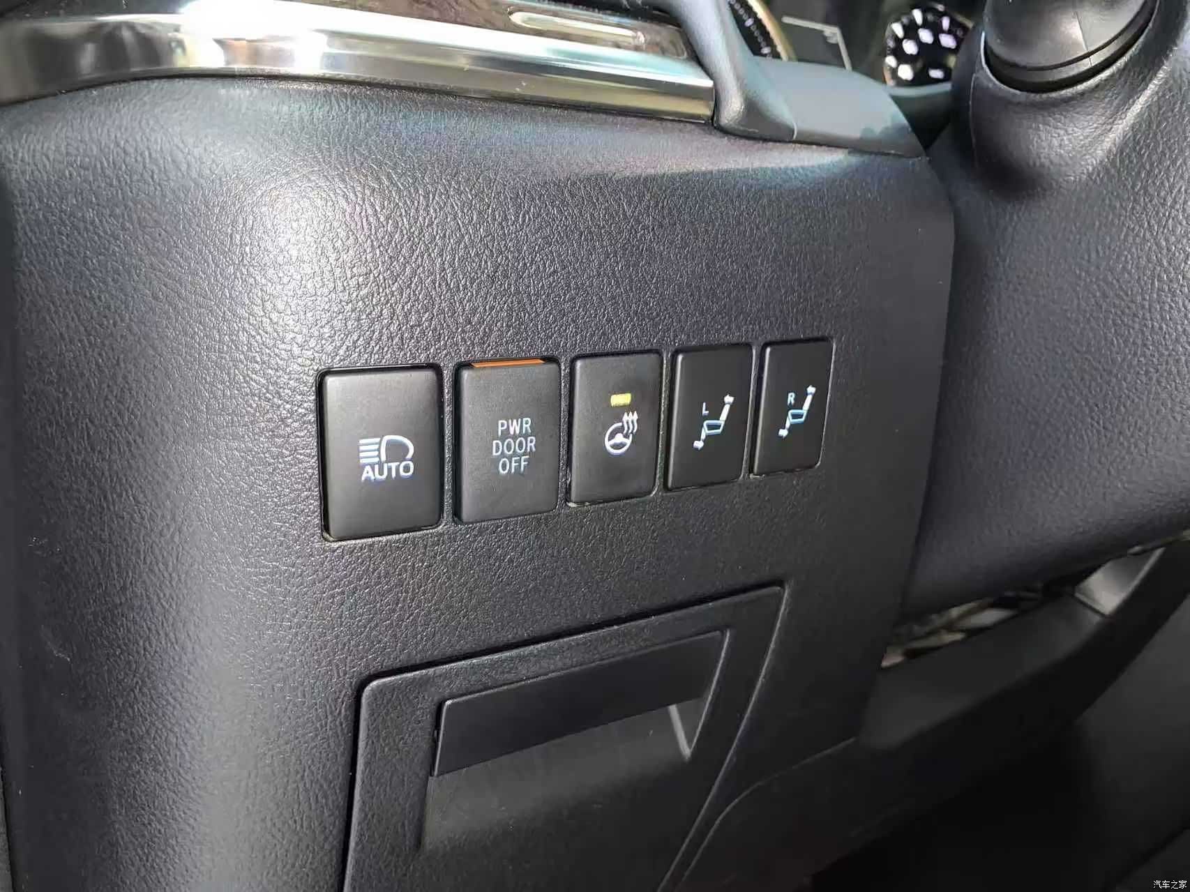 Toyota Alphard, 2019 15