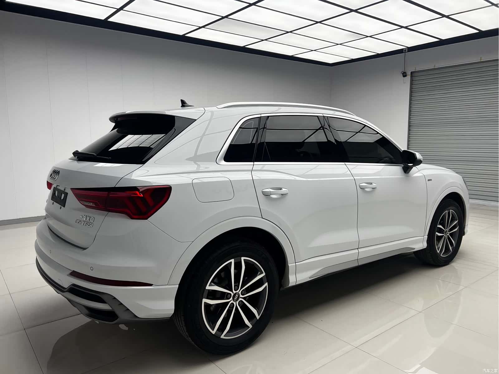 Audi Q3, 2022 4