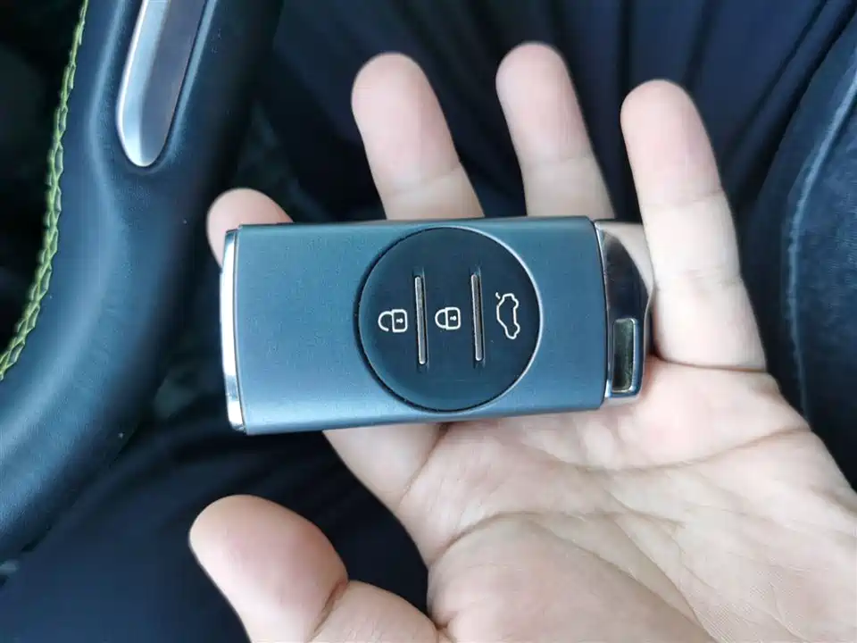 Exeed Chasing the wind