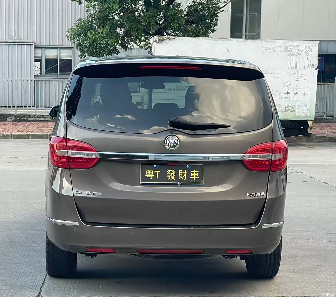 Buick GL8, 2019 8
