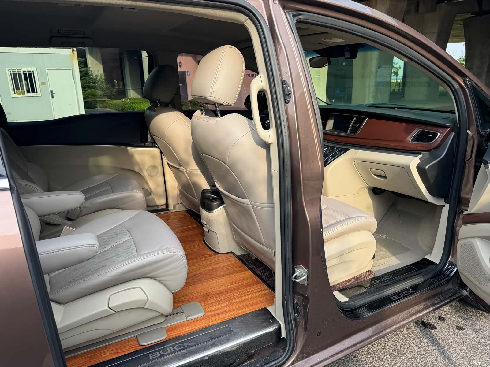 Buick GL8, 2019 13