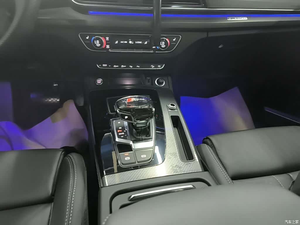 Audi Q5L, 2022 14