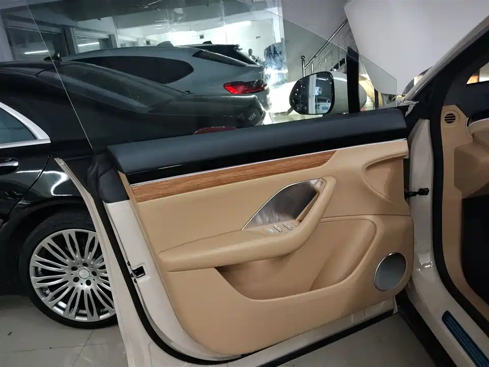 HarmonyOS Wisdom World R7